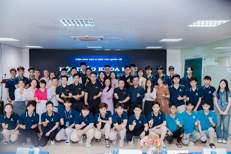 Viết Luận Văn Ứng Dụng Blockchain: Lộ Trình Thành Công Dành Riêng Cho Bạn