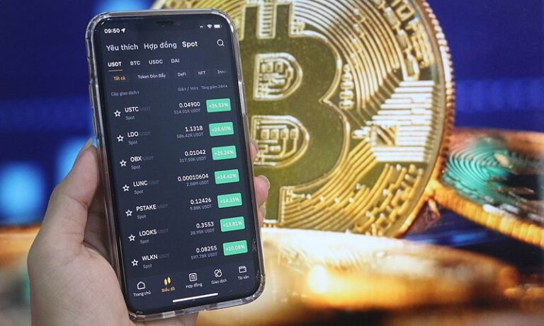 Có Nên Đầu Tư Đồng Crypto Không?